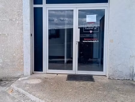 local professionnel 121 m² – zone de berret – bagnols sur cèze