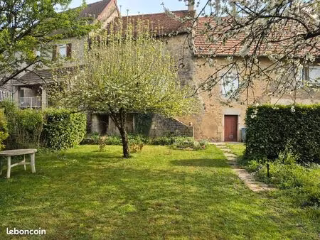 maison de village en pierre. 115 m2 de charme et d'authenticité