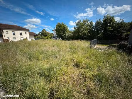 terrain 403 m² bonnefamille