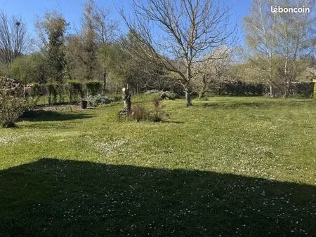 terrain 1 600 m² rochetoirin
