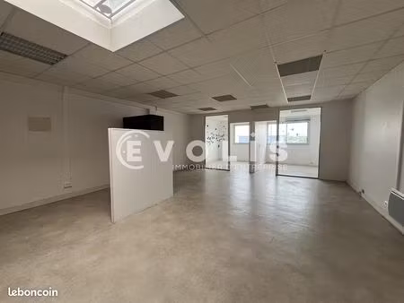bureau 62 m²