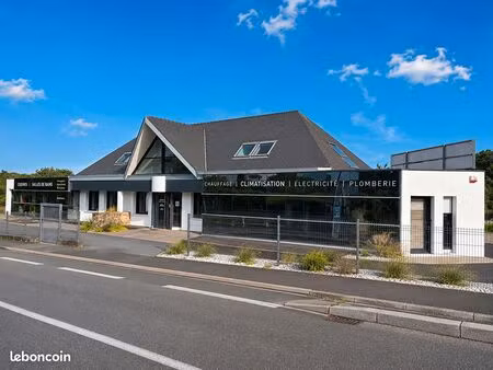 bureaux 670 m² quimper