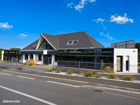 bureaux 670 m² quimper