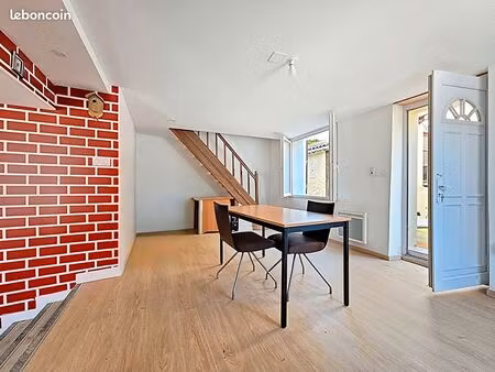 maison 6 pièces 101 m²