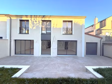 maison de luxe à vendre dans le quartier saint antoine
