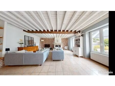 longère 5 pièces 147 m²