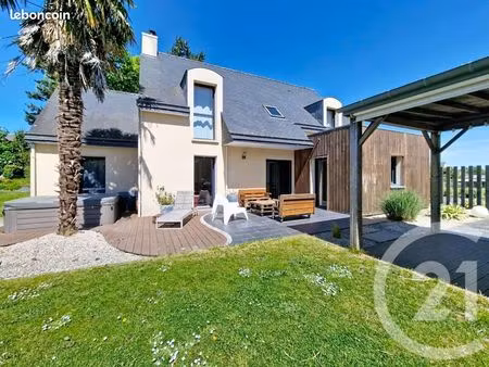 maison 7 pièces 157 m²