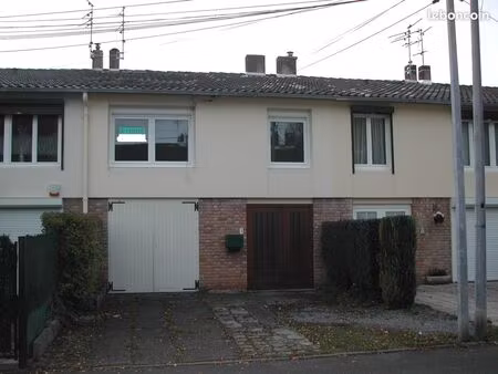 maison 5 pièces /95m2/1050 hc