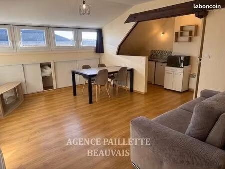studio 5 pièces 114 m²