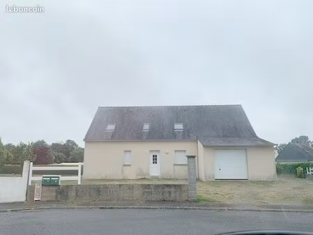 immeuble 134 m² kerfourn