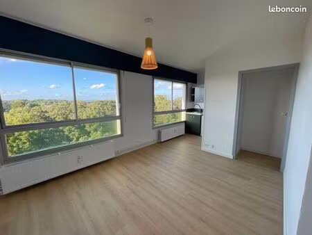 studio dernier étage