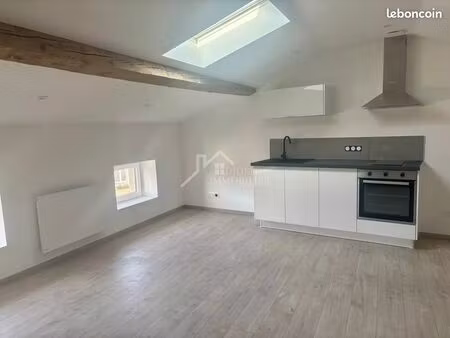 studio 1 pièce 31 m²