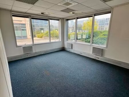 bureaux 182 m² villepinte