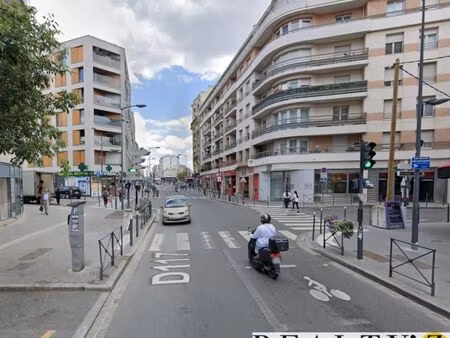 local commercial 110 m²