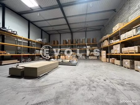 local d'activité 620 m²