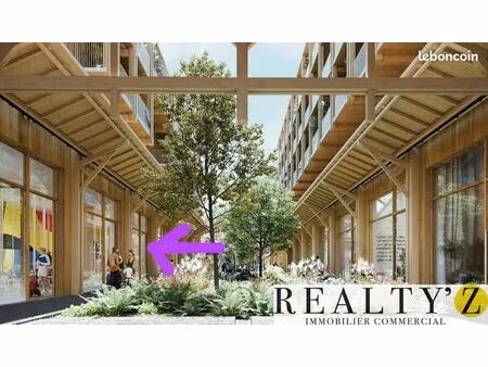 local commercial 235 m²
