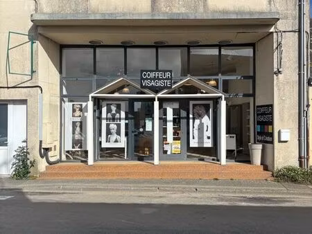 local commercial 115 m2 ploneour lanvern