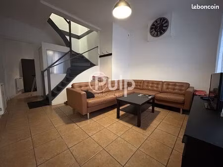 maison 7 pièces 90 m²