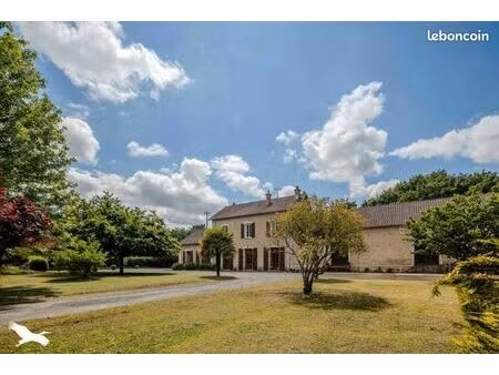 longère 9 pièces 245 m²