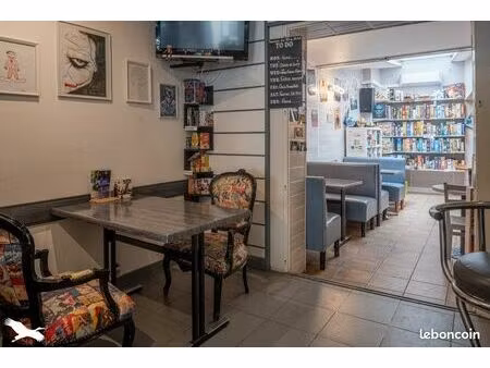 immeuble 200 m² saintes