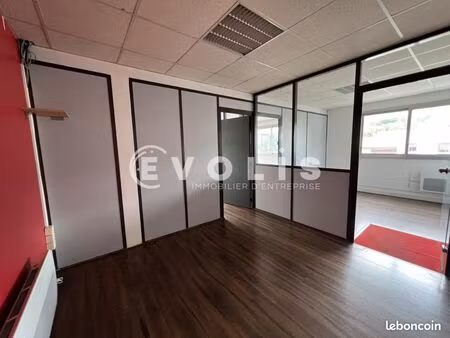 bureau 80 m²