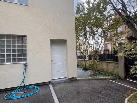 local 81 m² les pavillons sous bois