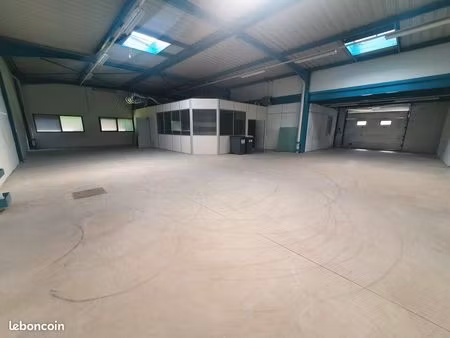 local d'activite 446 m² tremblay en france