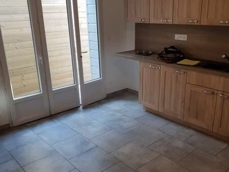 maison 4 chambres refaite à neuf de 129 m² avec une petite terrasse - aire-sur-la-lys