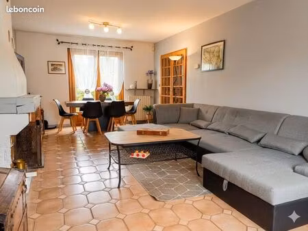 maison familiale 4 chambres avec jardin  cheminée et accès direct paris