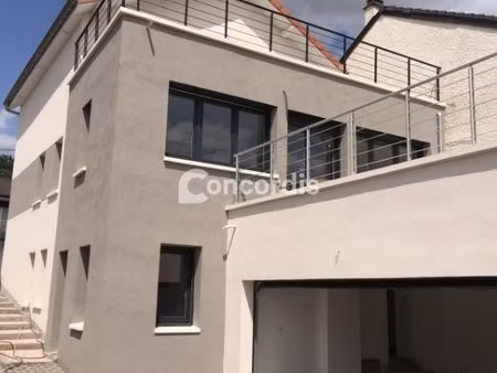 maison 6 pièces 184 m²