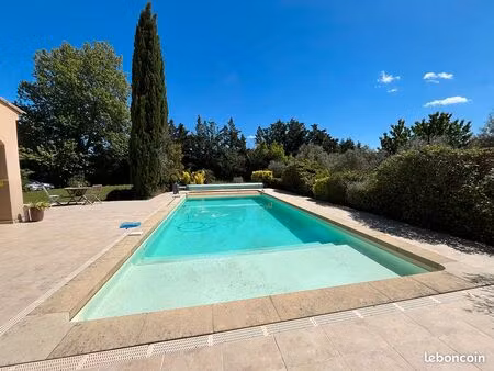 maison 7 pièces 213 m²