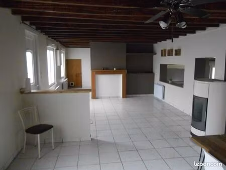 maison indépendante à la campagne