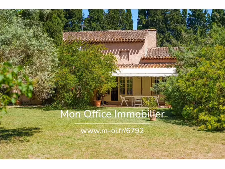 villa de luxe à vendre dans le quartier les freres-les cancades-les ginestes