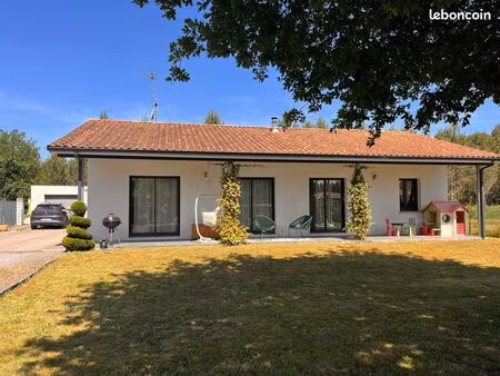 maison de plein pied avec garage à ygos