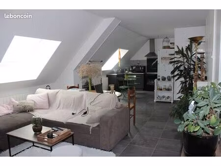 charmant appt t3 de 74 m² lumineux - garage fermé - centre de vineuil