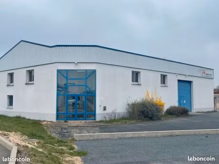 local commercial + entrepôt