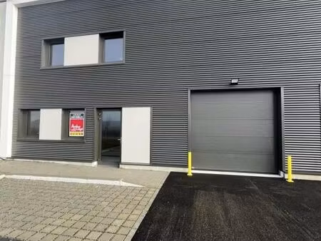 local d'activité 3 012 m²