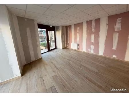 local commercial 25m2
