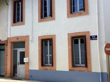 habitation  dépendance et garage coeur de ville