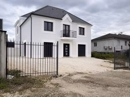 maison moderne neuve