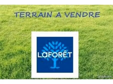 terrain 4 500 m² etauliers