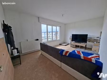 appartement 83 m² mezidon canon