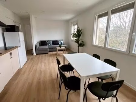chambre 1 pièce 9 m²