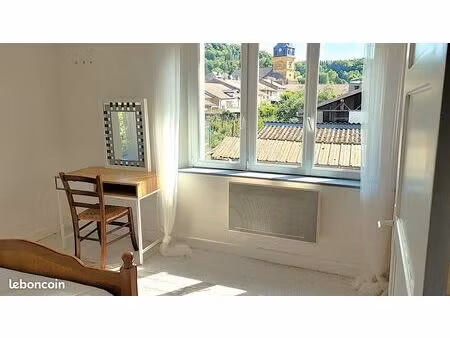charmant appartement f3 tres lumineux