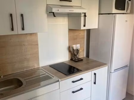 à vendre magnifique studio neuf