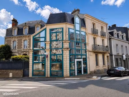 locaux professionnels lumineux en hypercentre de cholet