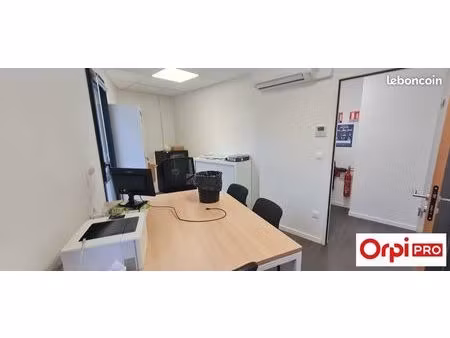 bureau 57 m²