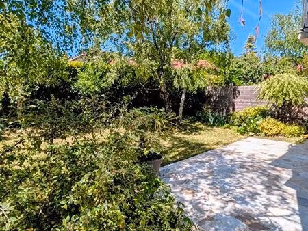 villa 4 pièces 82 m²