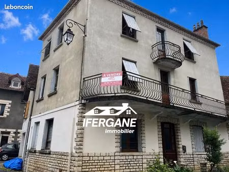 maison 7 pièces 141 m²
