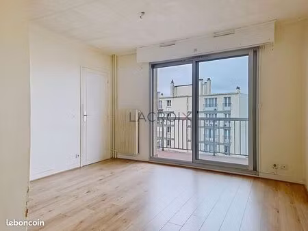 studio 1 pièce 24 m²